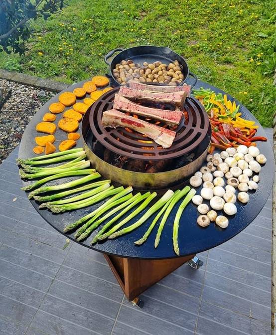 Brasero plancha corten 100 Luxe-Brazero cuisson pour épicuriens-Grille plate-Grille réglable-Cerclage inox-Ustensiles plancha-Couvercle - Image 7