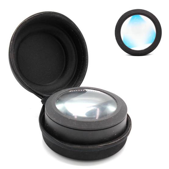 Loupe de lecture X5 FISHTEC Rétroéclairée 3 LED Compacte avec housse - Image 1
