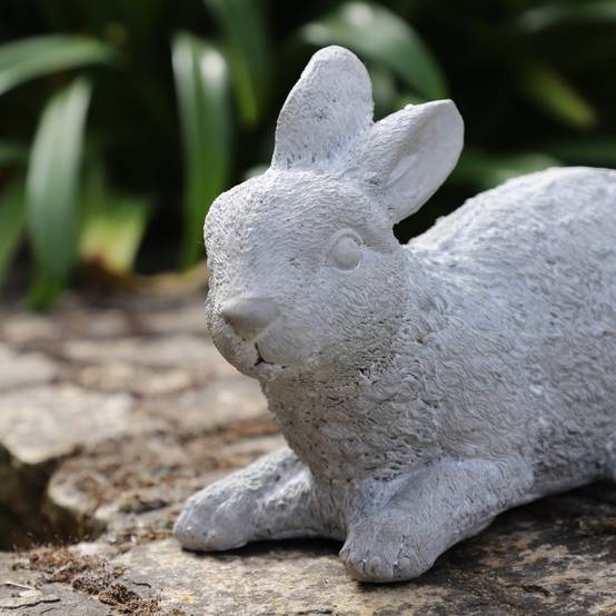 Statue résine Lapin museau deux tons gris H12cm – Flora Déco Statue résine Lapin museau deux tons gris H12cm – Flora Déco