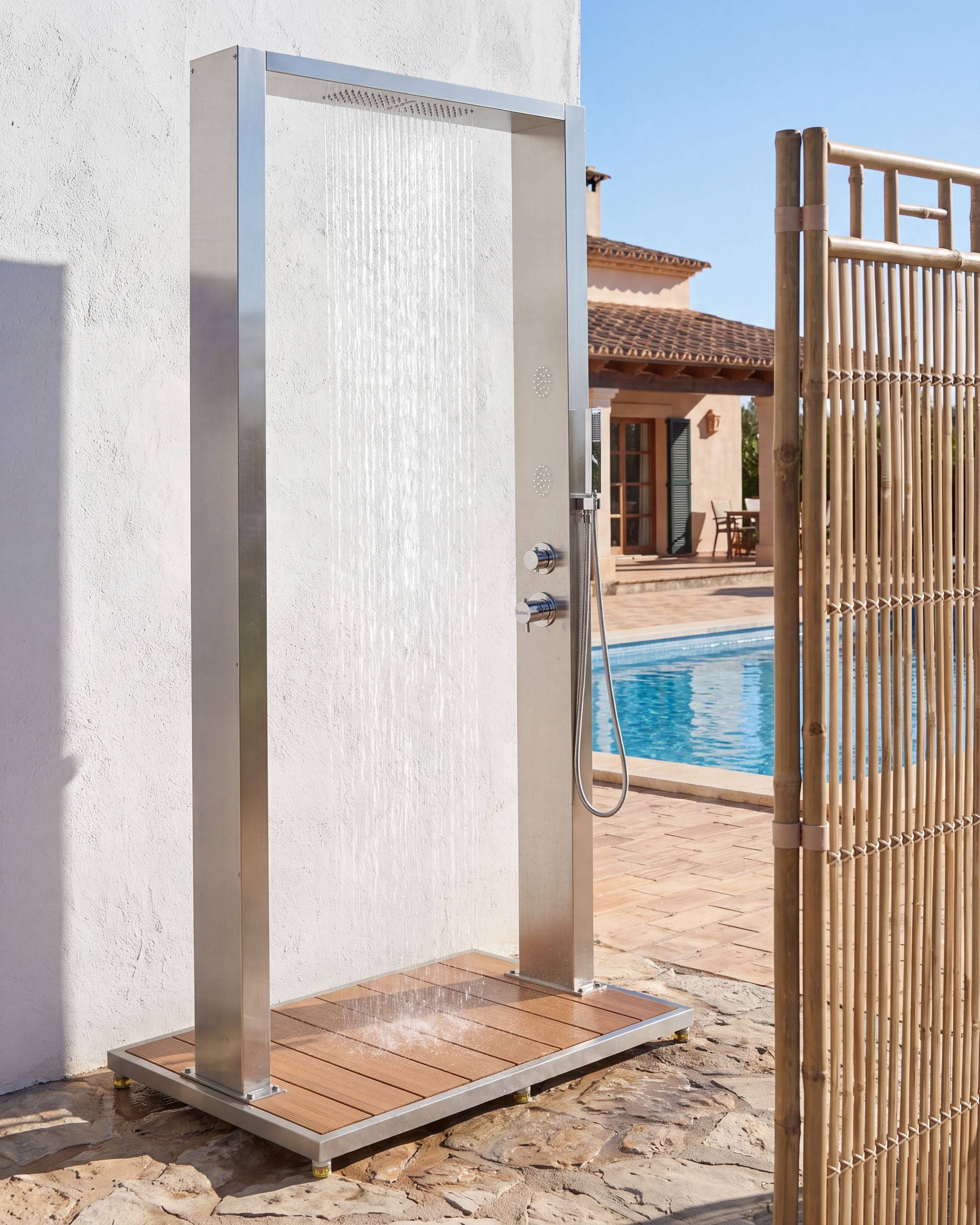 Beliani - Douche d'extérieur Acier inox Argenté SURAMA - 110x75x217- Beliani - Image 1
