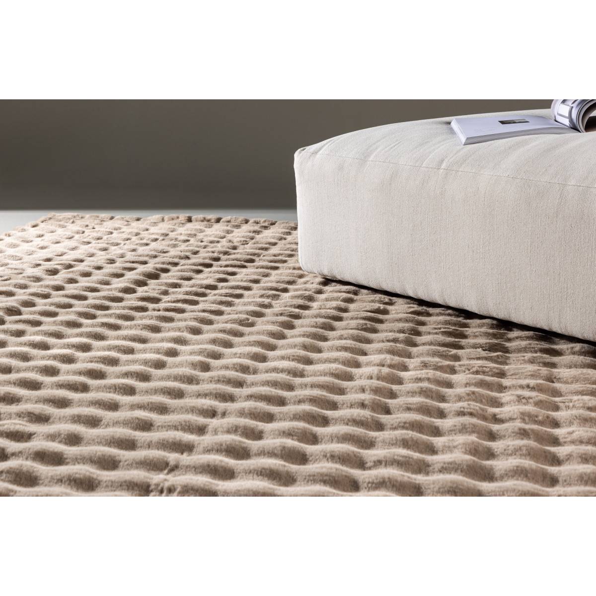 Tapis Imitation Fourrure "Novis" 200x290cm Beige - Image 5