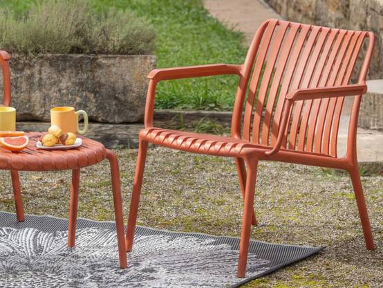 Fauteuil bas de jardin en résine PP 50 % recyclé Joysxee, terracotta - Jardiline - Image 2