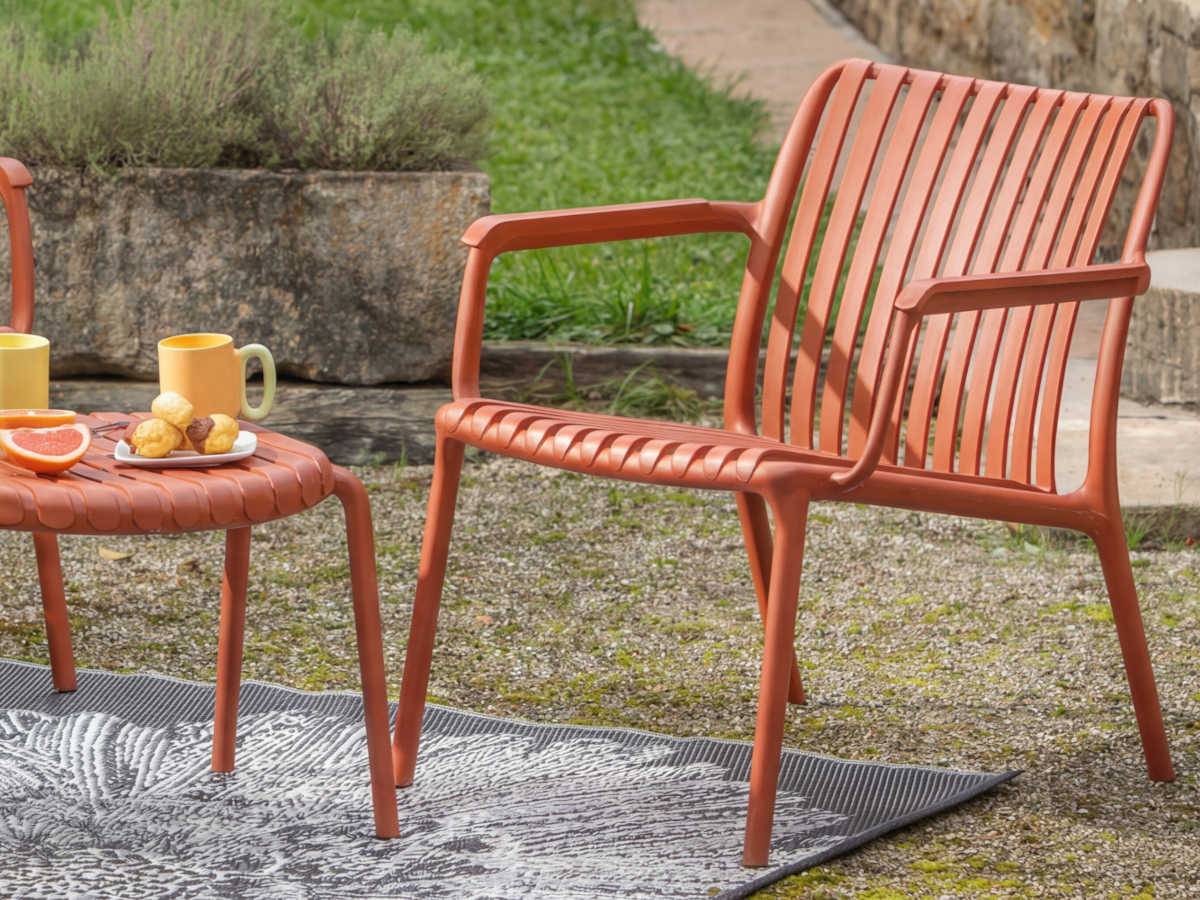 Fauteuil bas de jardin en résine PP 50 % recyclé Joysxee, terracotta - Jardiline - Image 2