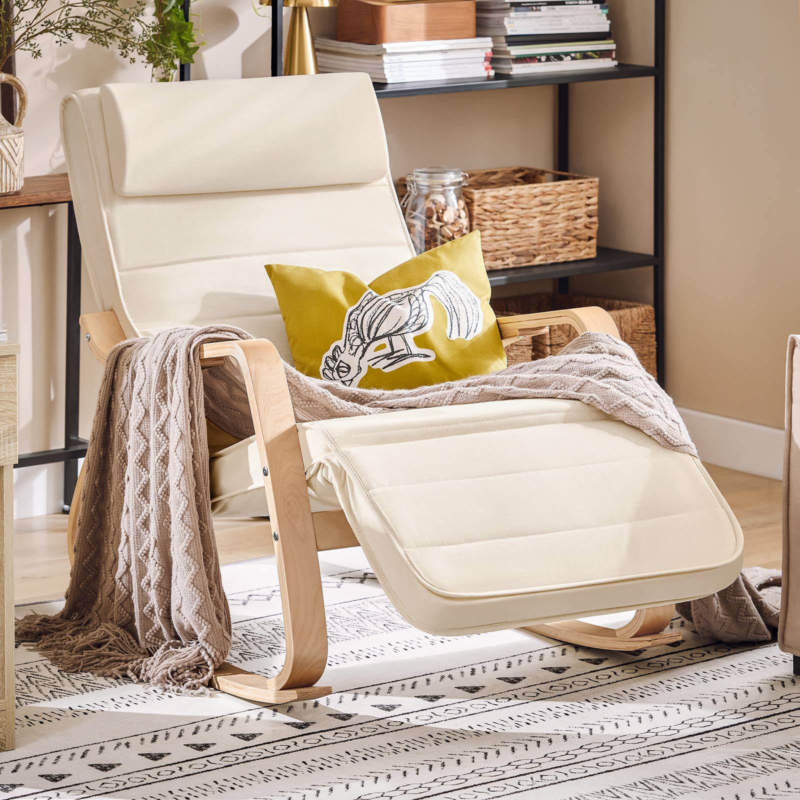 SoBuy Fauteuil à Bascule Relax avec Repose-Pieds et Appui-Tête Réglables, Chaise Berçante Confortable, Couleur Beige, Modèle FST16-W - Image 10