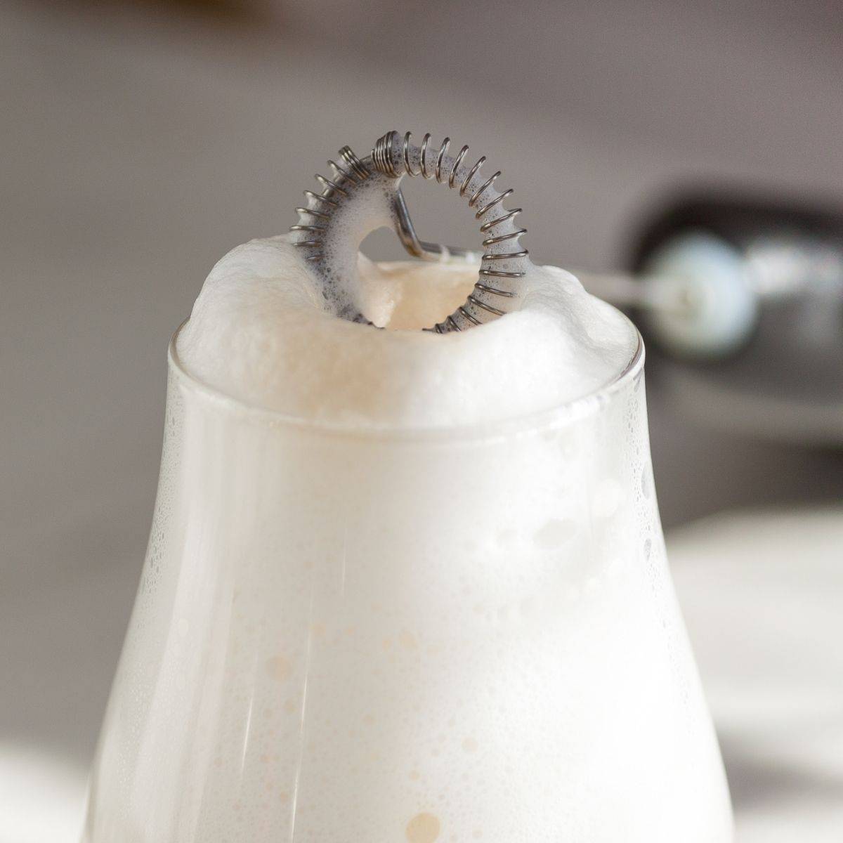 Ensemble à café avec porte capsules Dolce Gusto® et mousseur à lait Fackelmann - Image 6