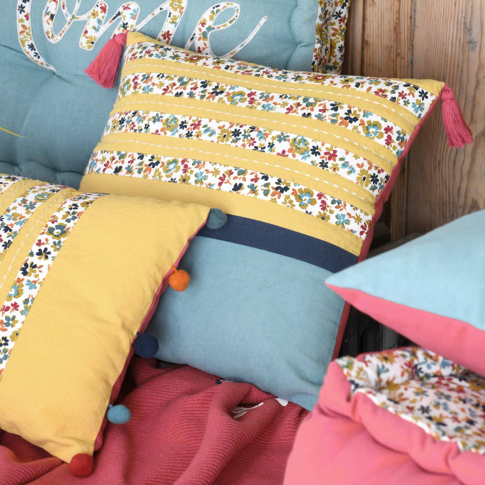 Lovely Casa - Coussin déhoussable à l'esprit folk - LOVELY CASA - Image 3