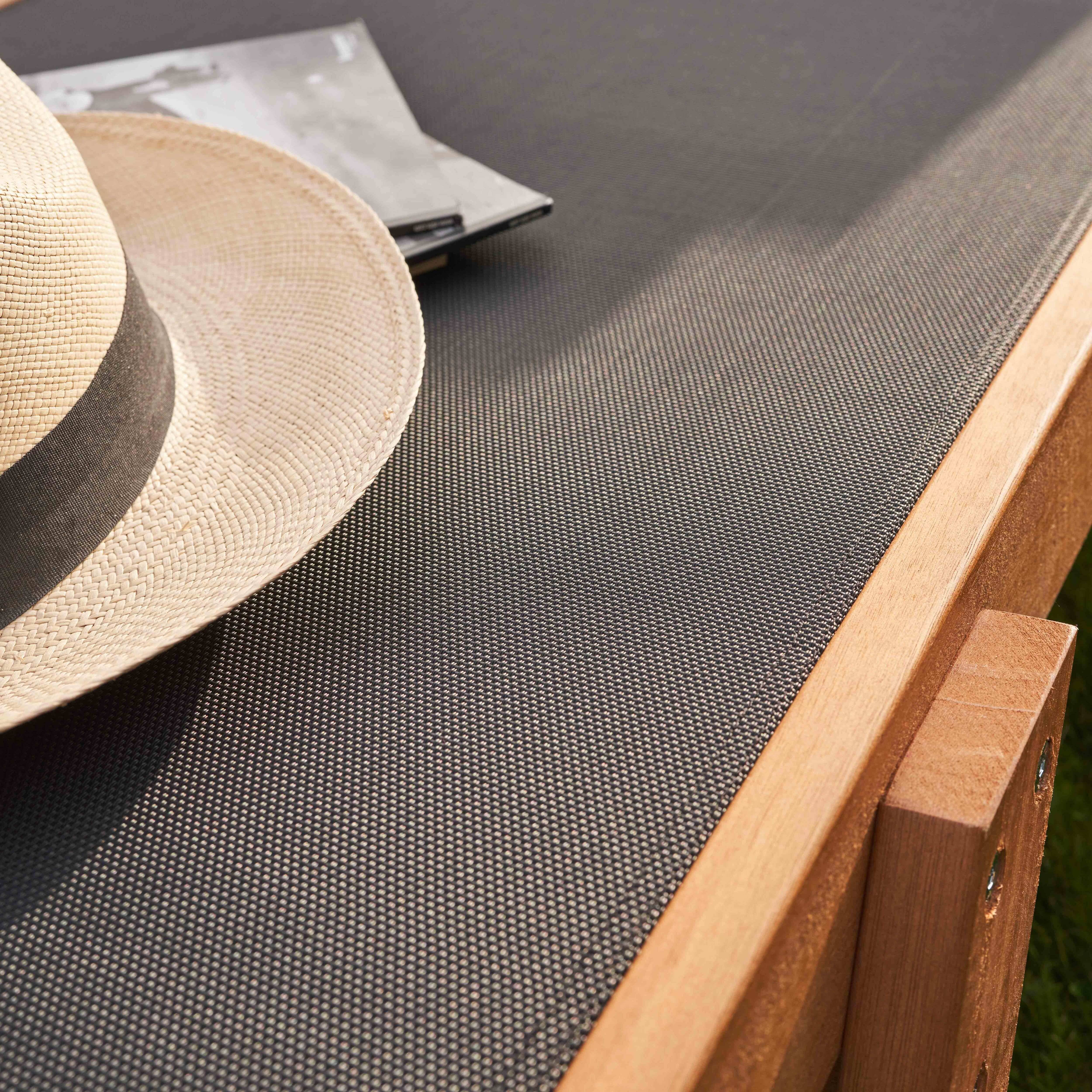 Oviala - Lot de 2 bains de soleil avec coussin et tablette en bois noir Calgary - Oviala - Image 4
