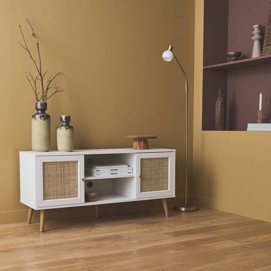 sweeek - Meuble TV en cannage 120x39x56.5cm - Bohème - Blanc. 2 niveaux. 2 étagères. 2 portes. pieds scandinaves | sweeek - Image 3
