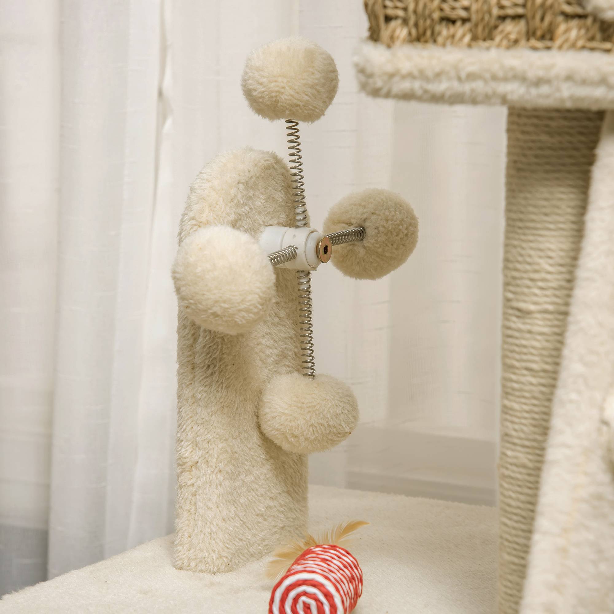 Arbre à chat Sisal chats Espace repos grotte et griffoirs 69x40x131cm Multicolore - ComfortXL Outdoor Living - Image 9