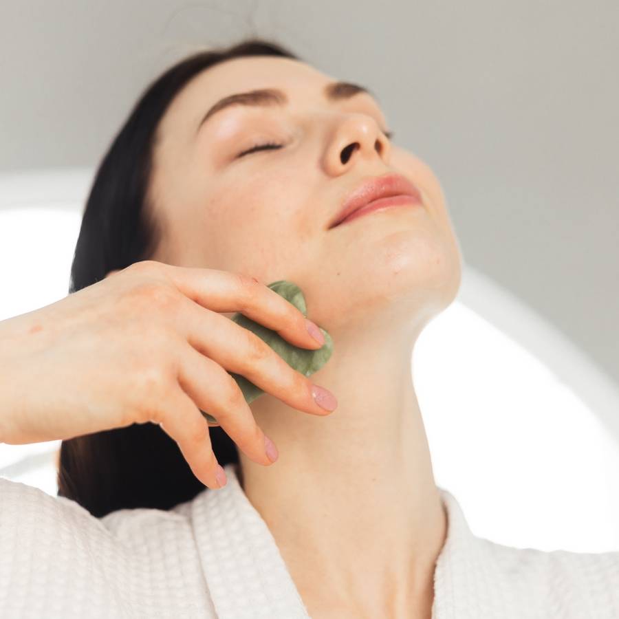 Gua Sha en Jade Vert, Masseur Visage et Corps, Massage Facial Anti-Age, Stimule la circulation sanguine, Housse fournie - Sun&Sia - Image 3