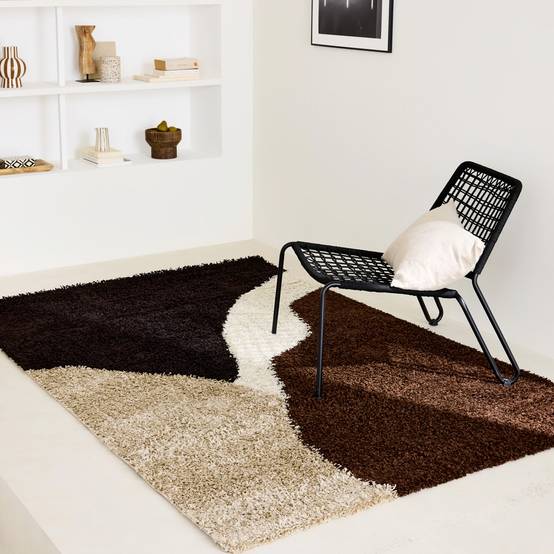 Tapis intérieur shaggy motifs géométriques beige. marron. noir 160 x 230 cm - Omar | sweeek - Gamm vert Tapis intérieur shaggy motifs géométriques beige. marron. noir 160 x 230 cm - Omar | sweeek - Gamm vert