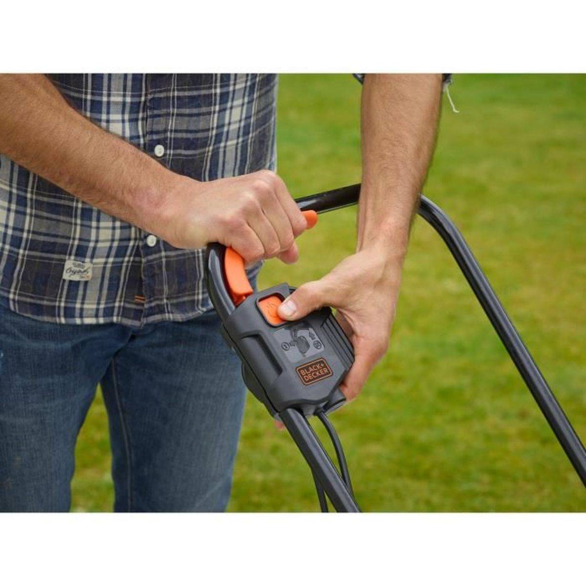 Black & Decker - Tondeuse électrique filaire 1200 W, coupe 32 cm, 3 hauteurs 23/43/63 mm, bac 35 L - BLACK + DECKER - Image 4