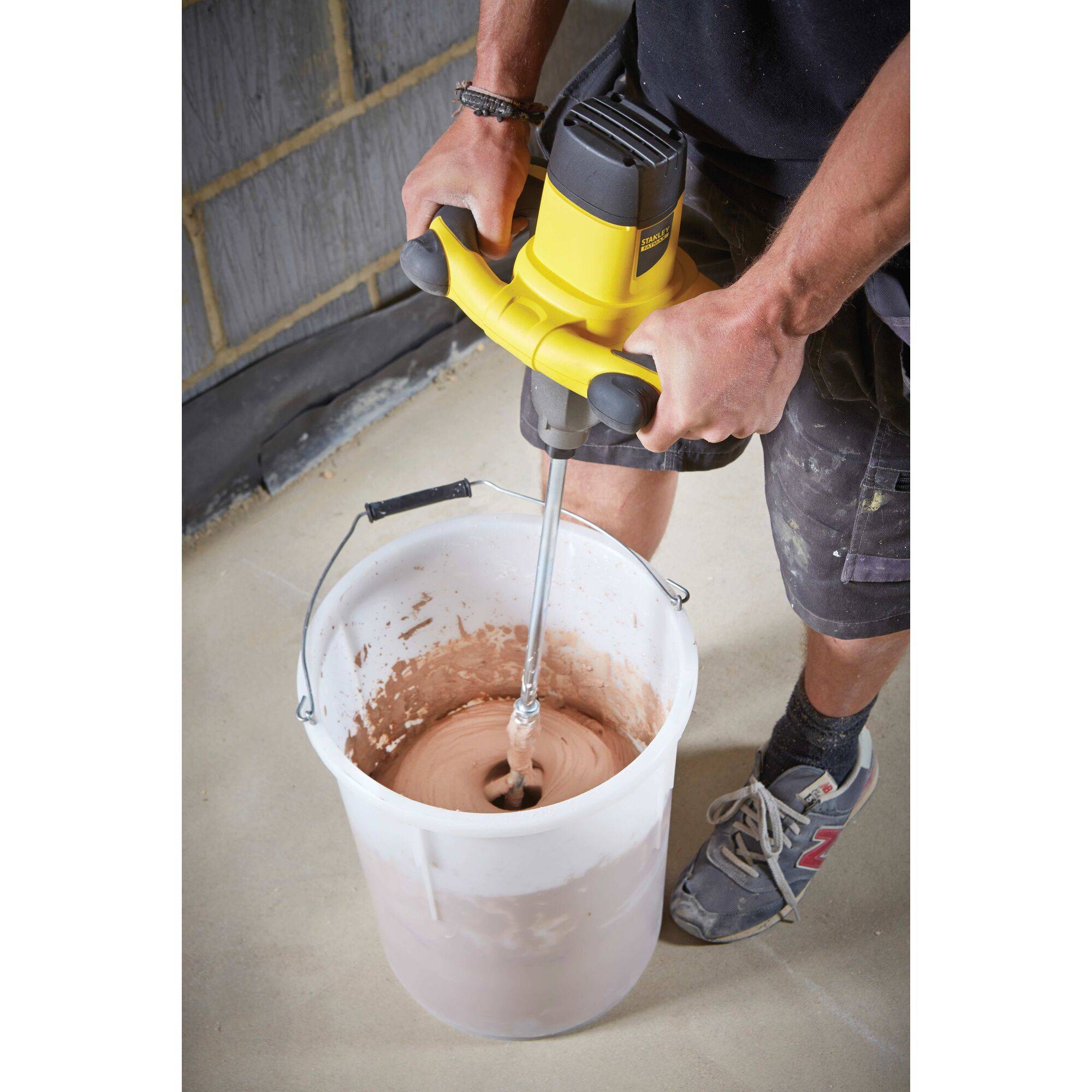 stanley - Malaxeur 1600 W Filaire STANLEY FATMAX FME190-QS Vitesse Variable Hélice 140mm, Double Poignée avec Revêtement Grip - Image 2