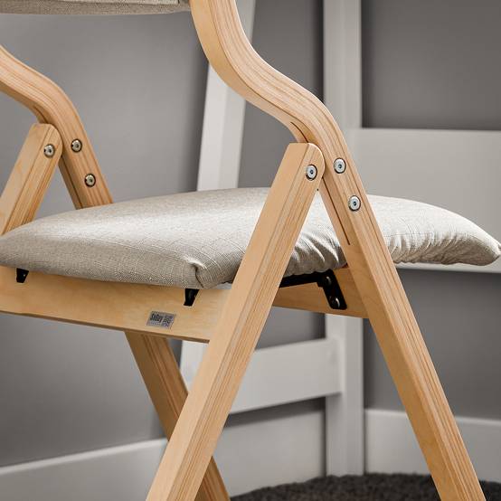 SoBuy Chaise Pliante en Bois avec Assise Rembourrée, Portable et Légère, Gris - Image 4