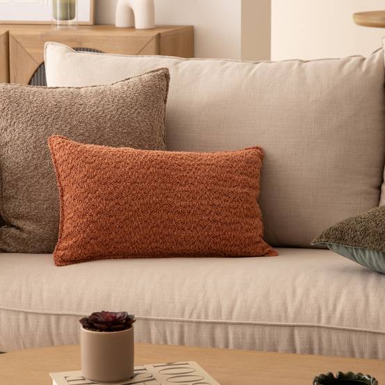 Atmosphera - Coussin bouclette Soana terracotta 30x50cm - Atmosphera Créateur d'intérieur - Image 1