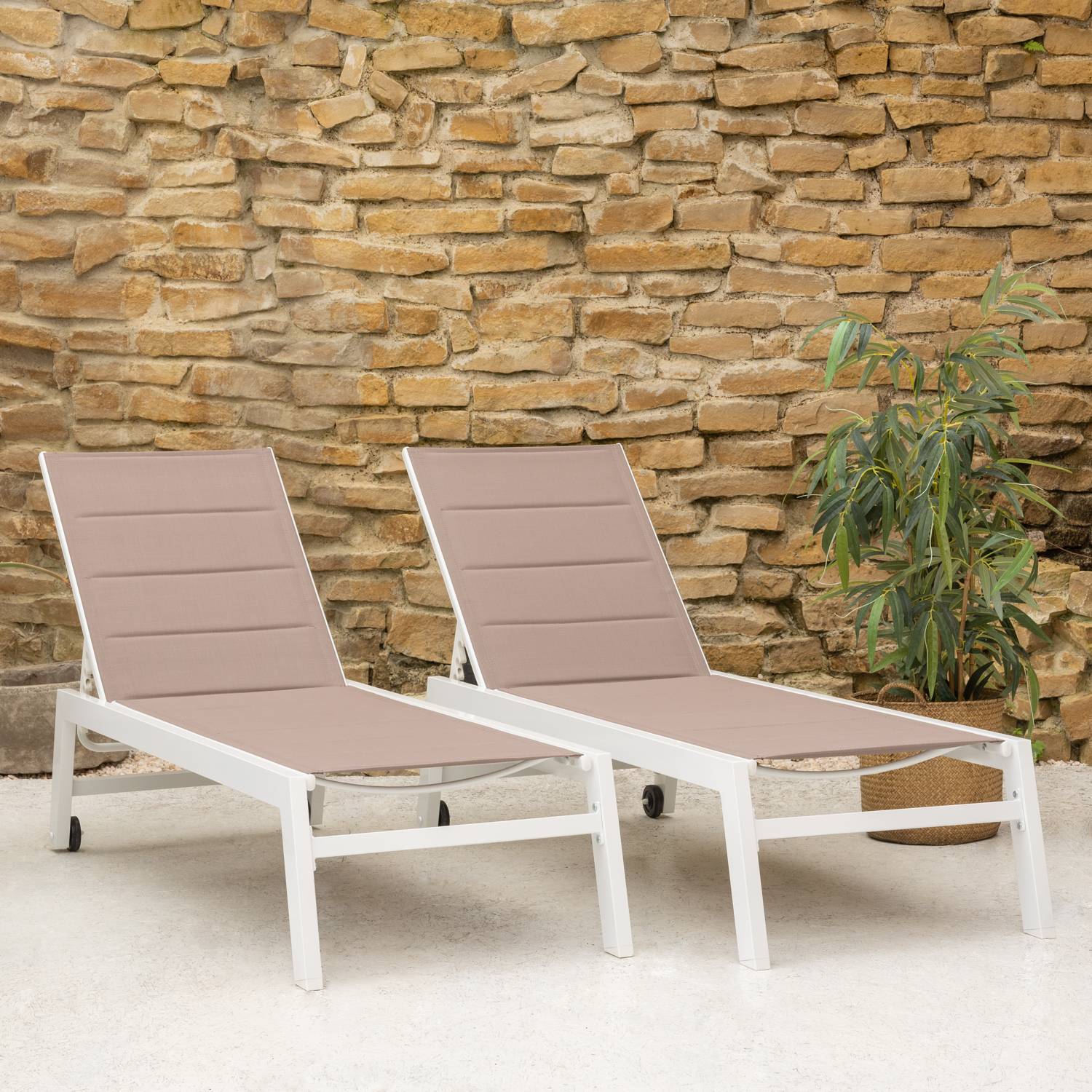 Happy Garden - Lot de 2 bains de soleil BARBADOS en textilène taupe - aluminium blanc - HAPPY GARDEN - Image 2