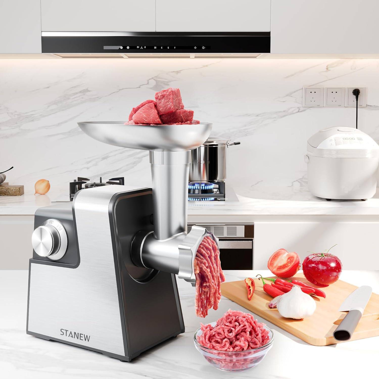 Hachoir Électrique STANEW 2500W Pro – Viande, Légumes, Saucisses Maison Avec 5 Lames & 2 Plaques