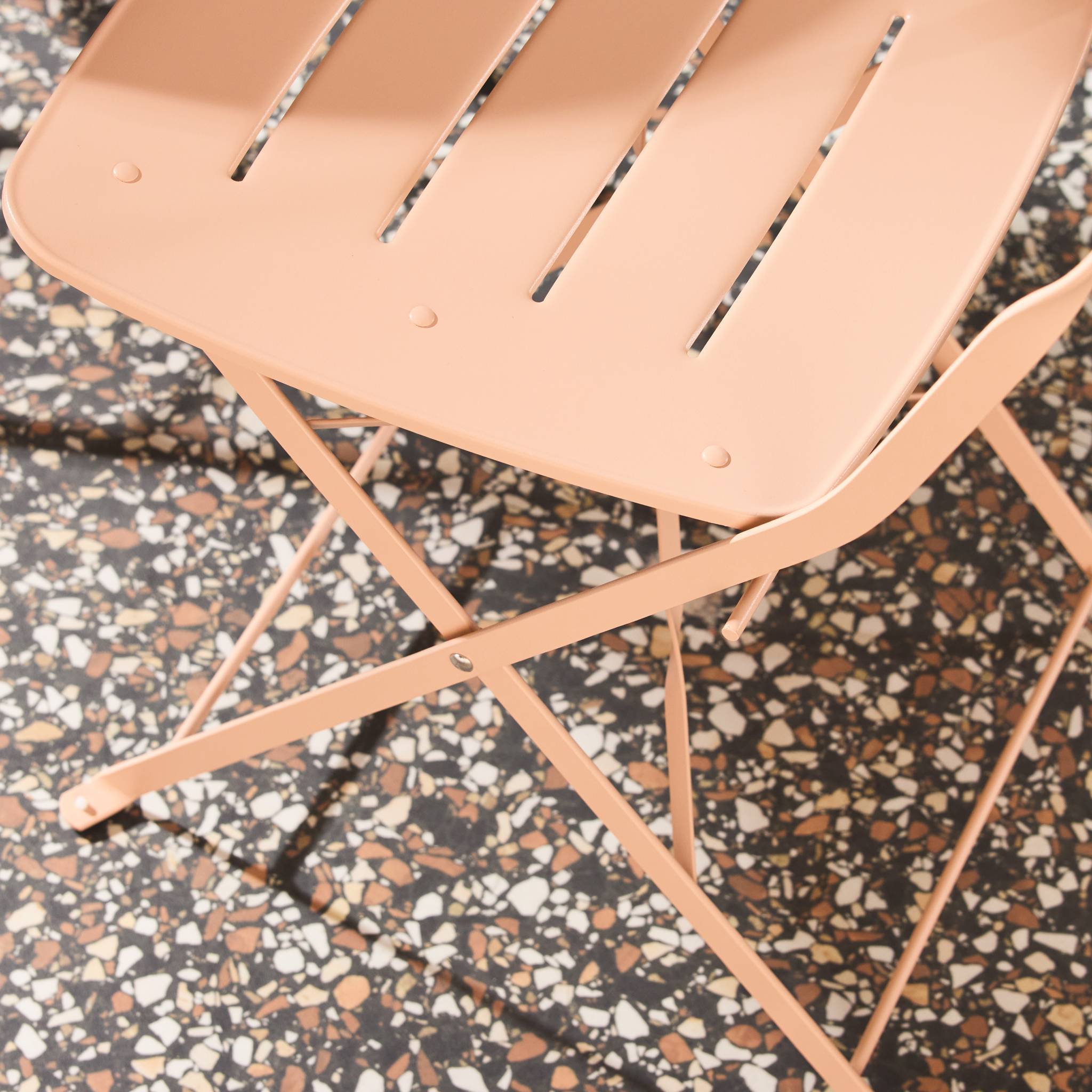 sweeek - Table de jardin bistrot pliante ronde acier + 2 assises rose - Balconea | sweeek - Image 3