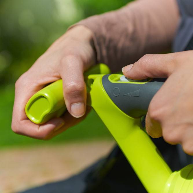 Ryobi - Aspirateur Souffleur Broyeur Électrique 3000W 2 Vitesses RBV3000CSV - RYOBI - Image 10