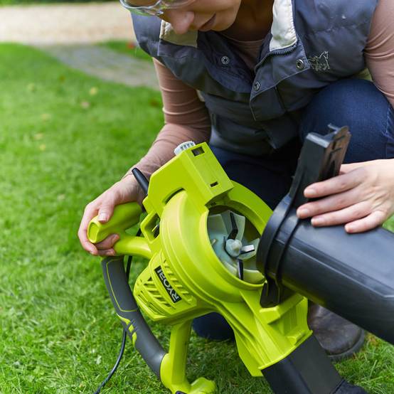 Ryobi - Aspirateur Souffleur Broyeur Électrique 3000W 2 Vitesses RBV3000CSV - RYOBI - Image 11