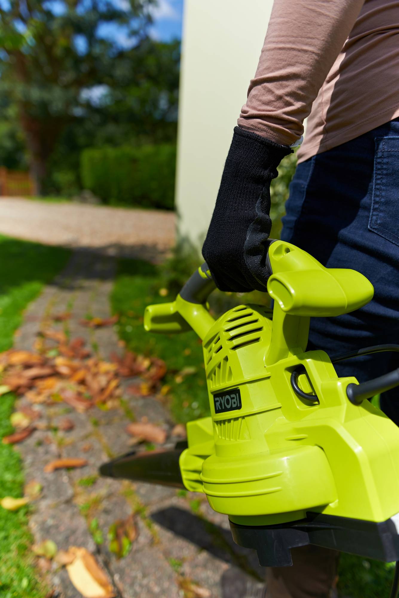 Ryobi - Aspirateur Souffleur Broyeur Électrique 3000W 2 Vitesses RBV3000CSV - RYOBI - Image 2