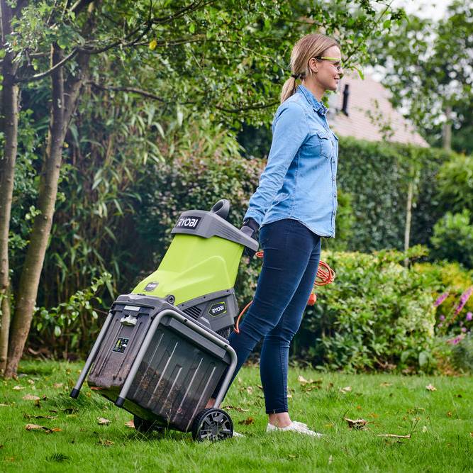 Ryobi - Broyeur de végétaux électrique 2500 W 45 mm RSH2545B - RYOBI - Image 9