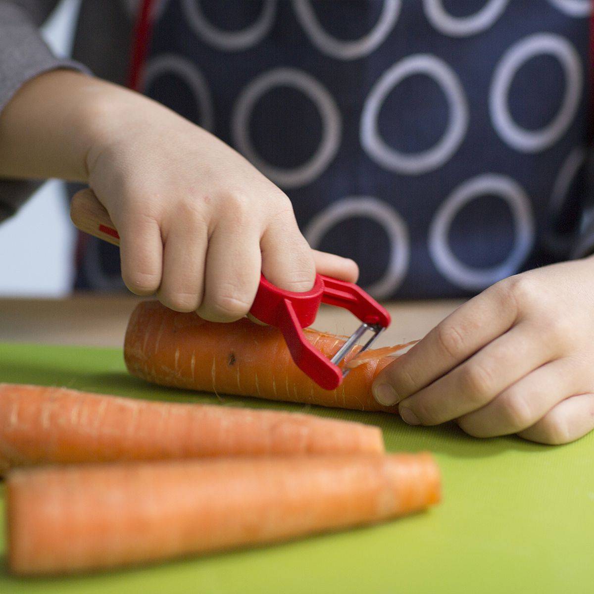 Coffret Le Petit Chef couteau et éplucheur bois rouge - Opinel - Image 1