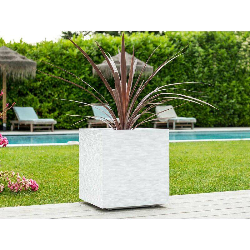 EDA Plastiques - Pot de fleurs carré graphit blanc L39.5 x l39.5 x H43.5 cm - Image 12