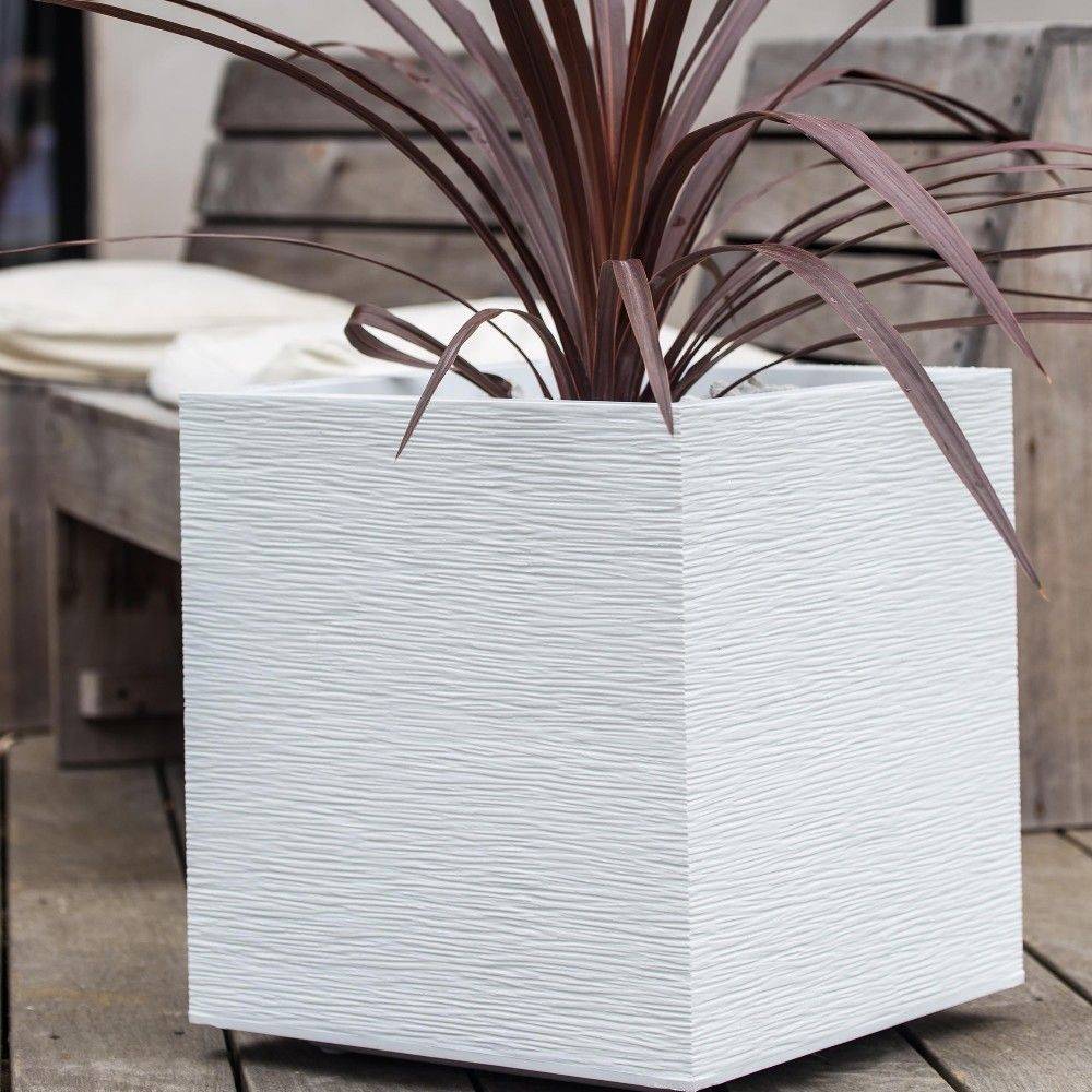 EDA Plastiques - Pot de fleurs carré graphit blanc L39.5 x l39.5 x H43.5 cm - Image 2