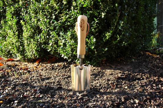 Esschert Design - Pelle Plantoir Acier Inoxydable – ESSCHERT DESIGN - Image 5