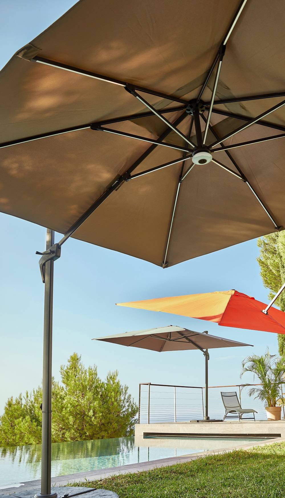 Pro Loisirs - Parasol déporté Aluminium gris - Proloisirs - Image 3