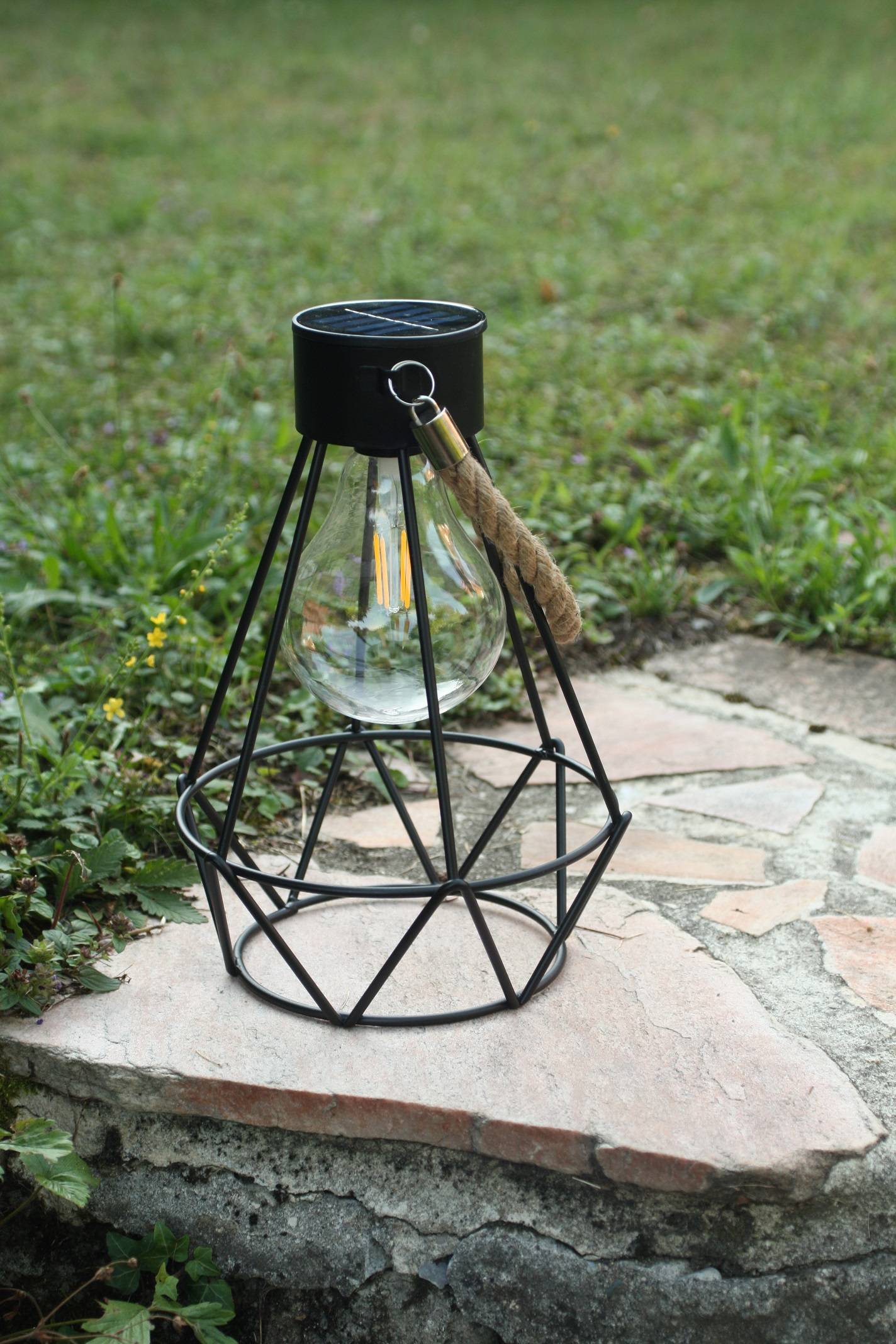 Watt & Home - Lanterne Solaire Maxi Britt - WATT & HOME - Image 2