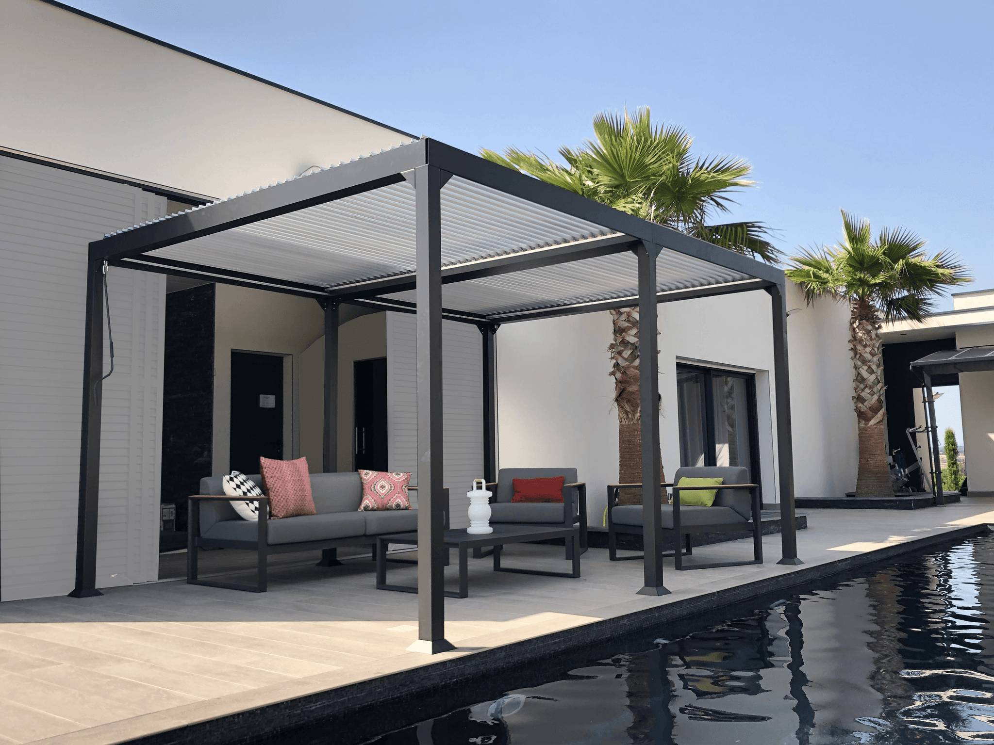 Couleurs du monde - Pergola autoportante Aluminium – GAIA - Image 1