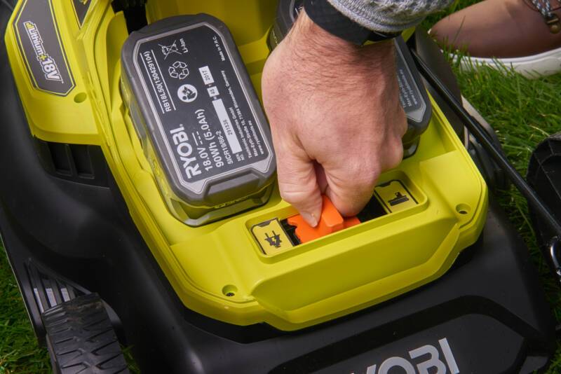 Ryobi - Tondeuse hybride Lithium+ 36V 2x18V 5 Ah coupe 37 cm - RYOBI - Image 3