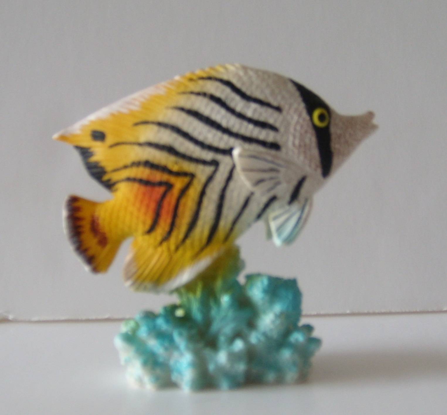 Labéo - Labéo - Sujet Poisson coloris assortis L.5,5 x l.2,5 x H.6,5 cm - Image 1