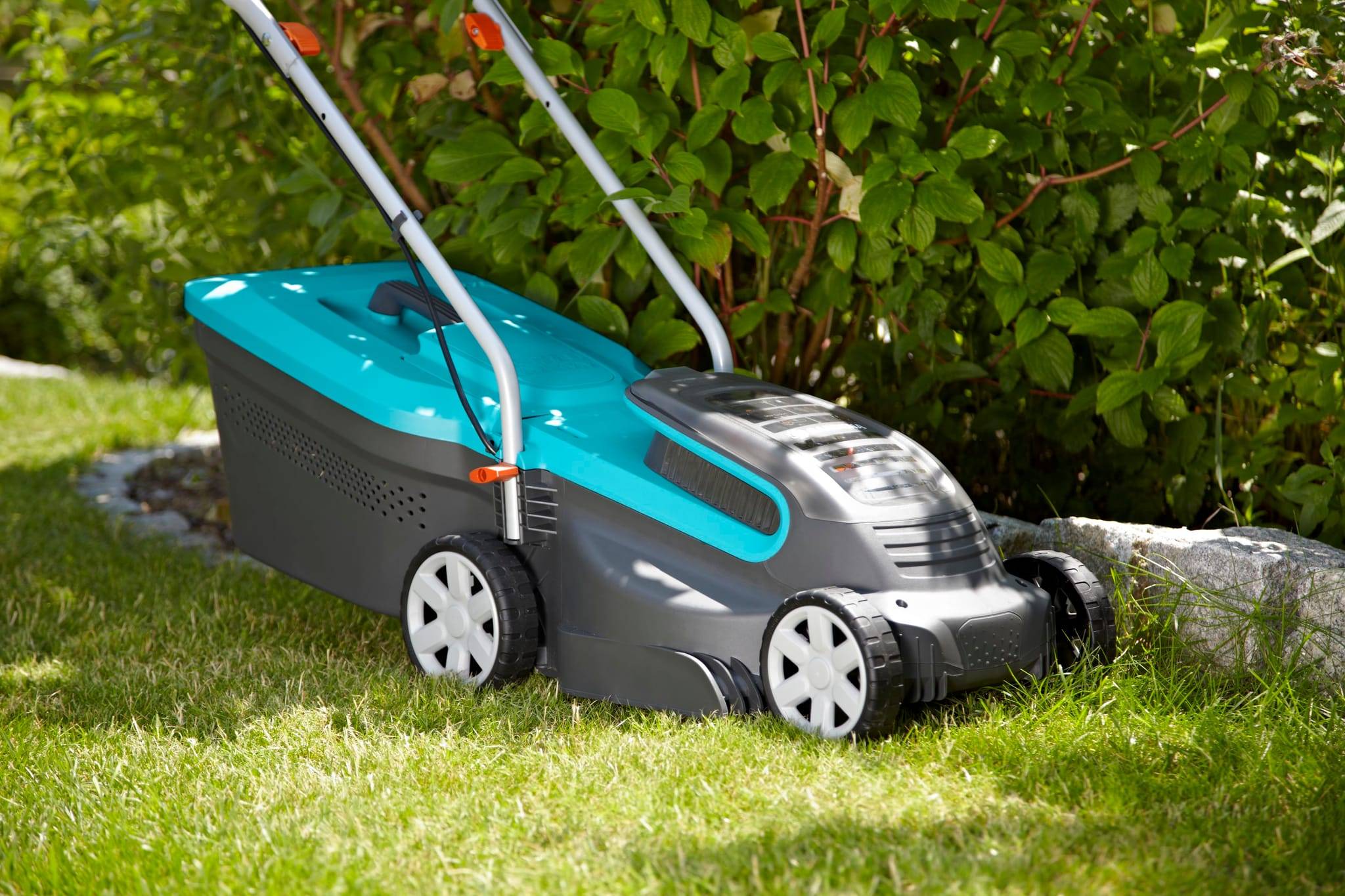 Gardena - Gardena - Tondeuse sur batterie PowerMax Li-40/32 - Image 2