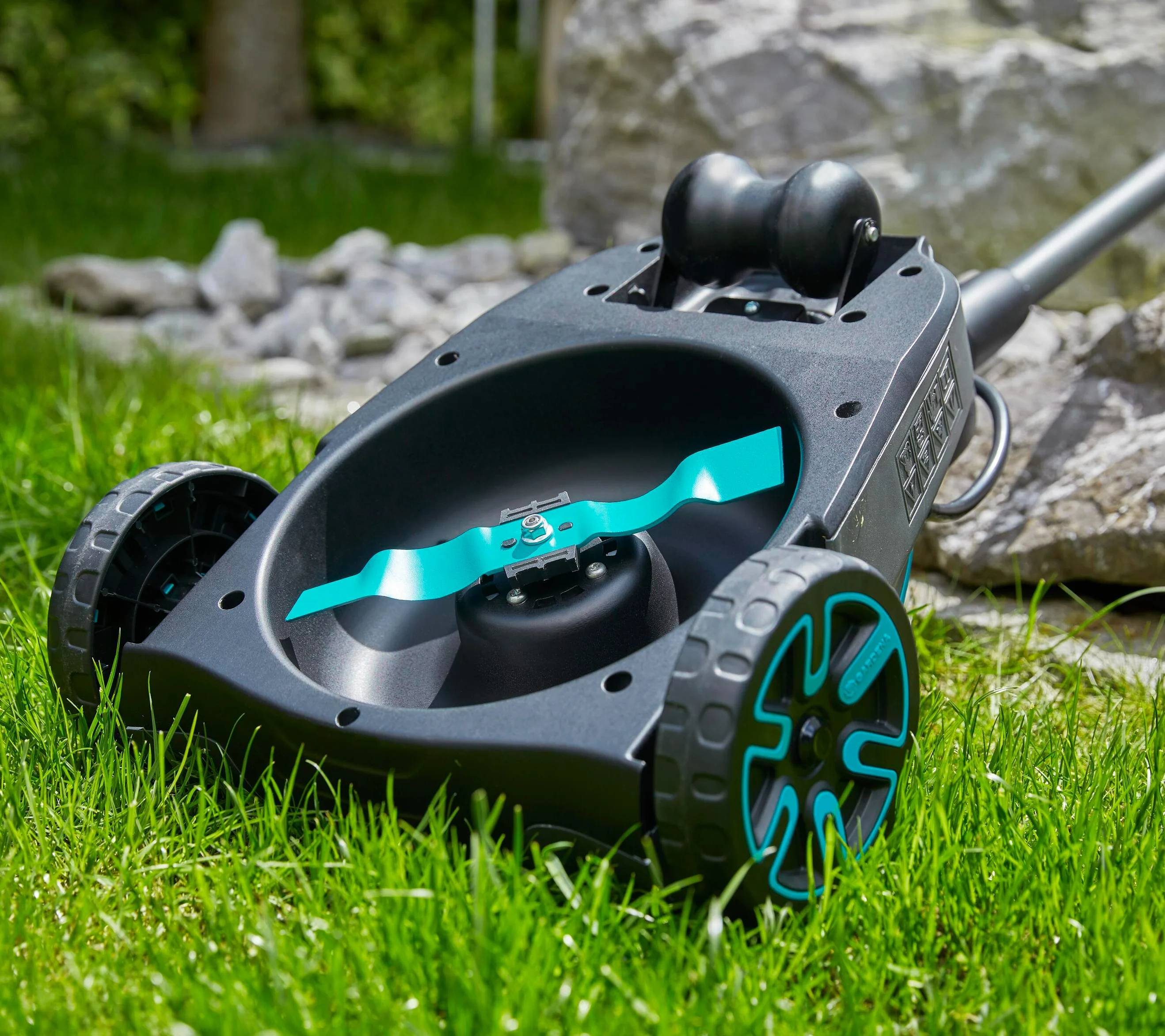 Gardena - Tondeuse Batterie Li-ion Vert Largeur 22 cm - GARDENA - Image 11