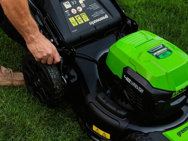 Greenworks - Tondeuse à batterie poussée GREENWORKS GD48LM46 48V - Machine nue - Image 2