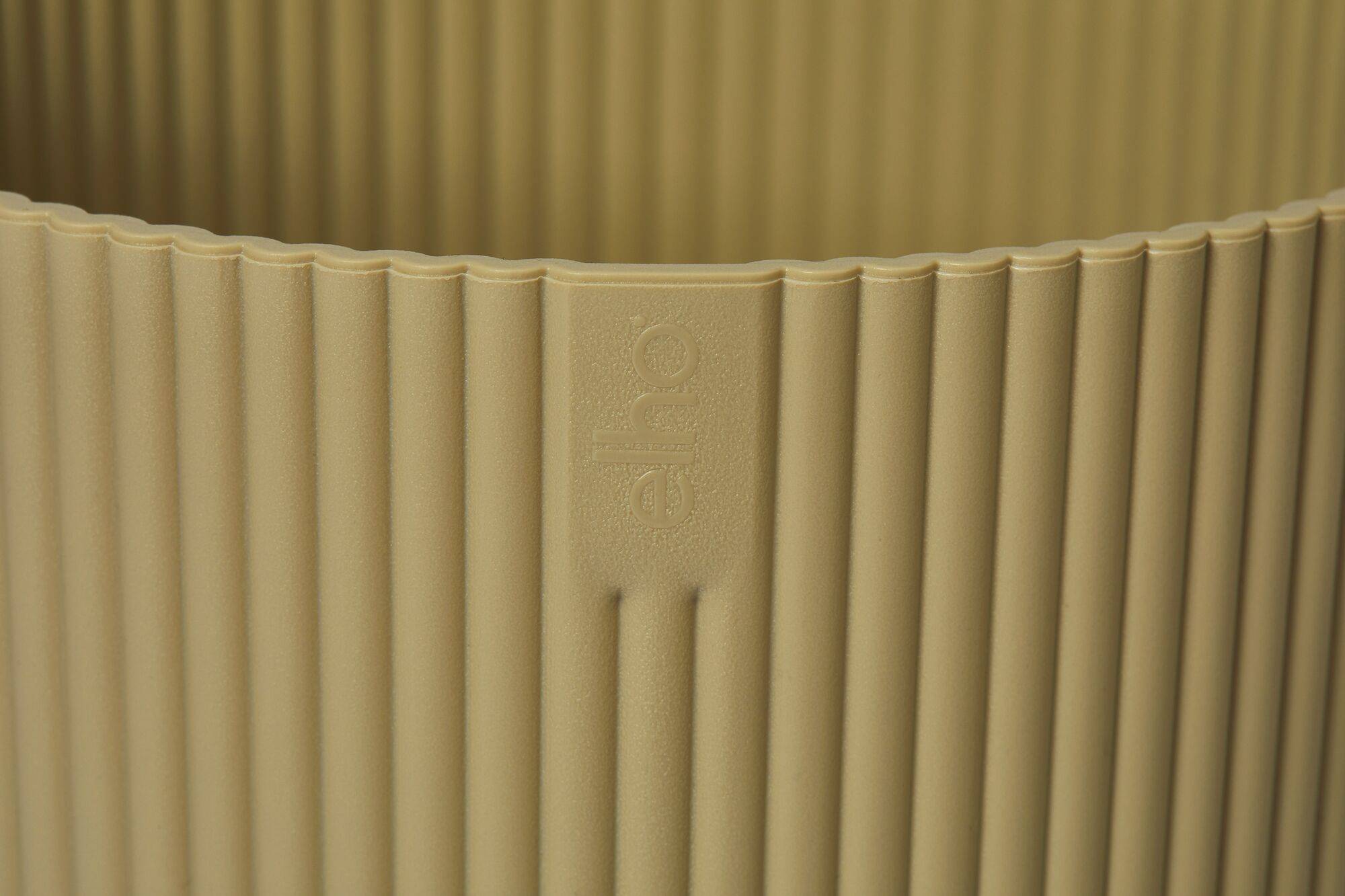 Elho - Elho - Pot Vibes Fold Rond Jaune Beurre Ø.18,34 x H.16,8 cm - Image 9