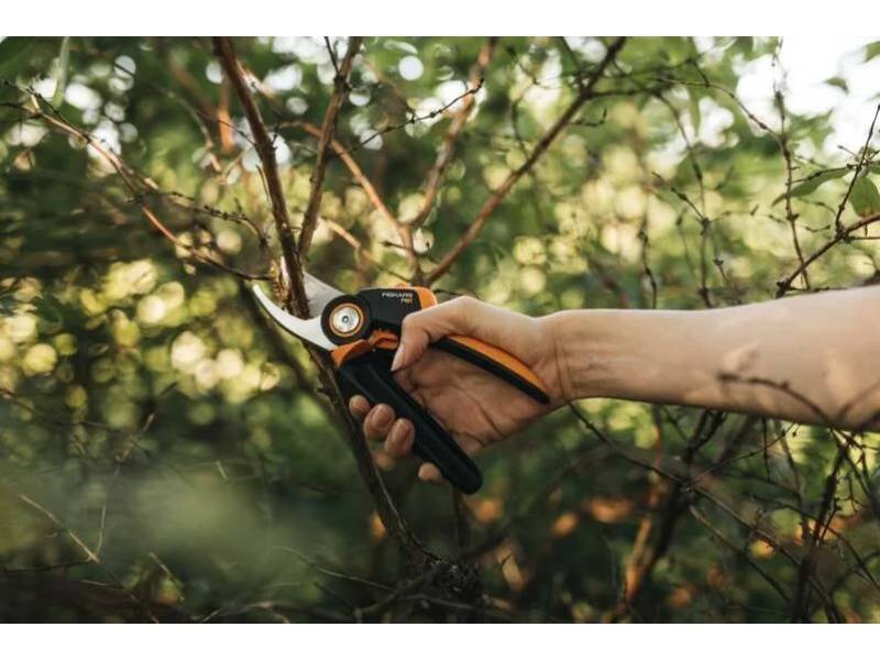 Fiskars - Sécateur à lame franche X-series™ M (P921) - Fiskars - Image 13