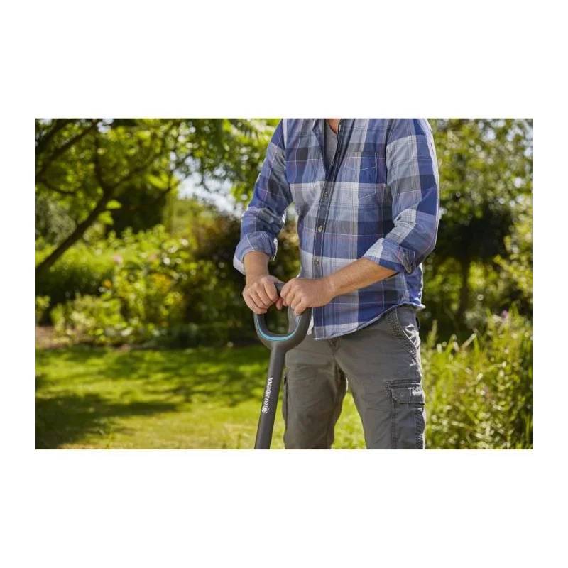 Bêche à Bord Droit Manche Bois Ergonomique NatureLine – GARDENA - Image 1