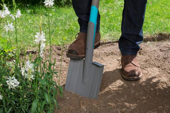 Bêche à bord pointu NatureLine bois frêne 117 cm GARDENA - Image 3