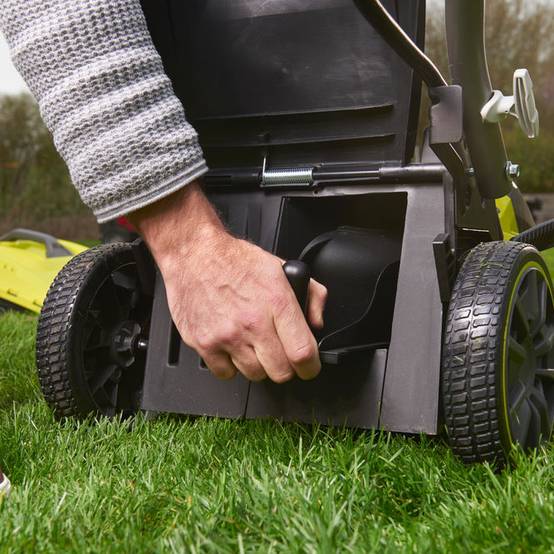 Ryobi - Tondeuse poussée 18V Brushless Ø coupe 37 cm ramassage et mulching - Ryobi - Image 8