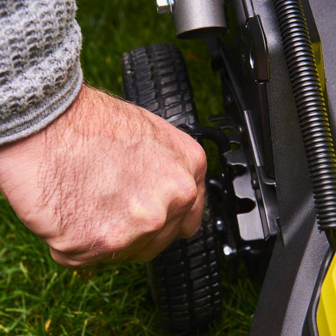 Ryobi - Tondeuse poussée 18V Brushless Ø coupe 37 cm ramassage et mulching - Ryobi - Image 12