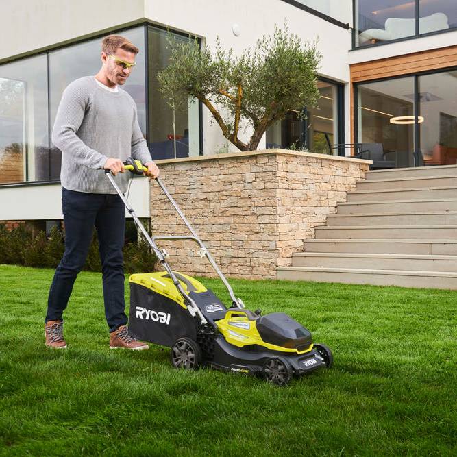 Ryobi - Tondeuse poussée 18V Brushless Ø coupe 37 cm ramassage et mulching - Ryobi - Image 13