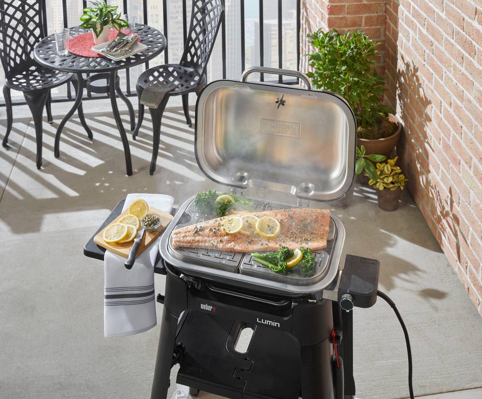 Weber - Barbecue électrique sur pieds Lumin Compact Weber - Image 1