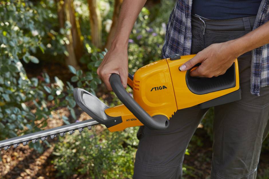Stiga - Kit taille-haie HT 100e sans fil, lame 54 cm, poignée pivotante, batterie 20V 2Ah - STIGA - Image 3