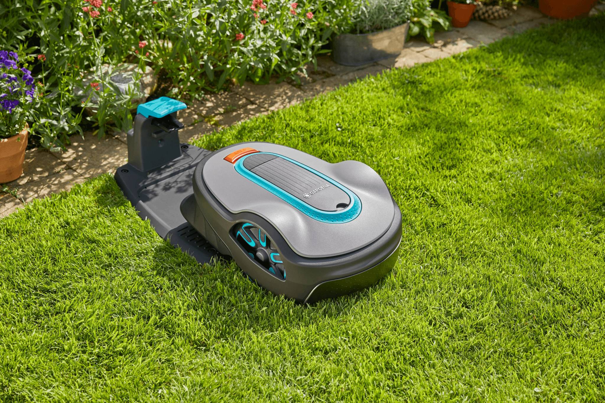Tondeuse robot connecté Bluetooth Sileno Life 750m² - GARDENA - Image 10