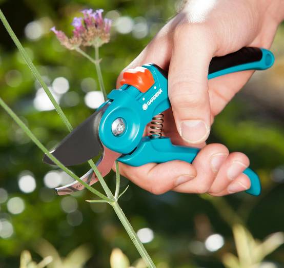 Sécateur à lames franches acier inoxydable classic GARDENA - Image 1