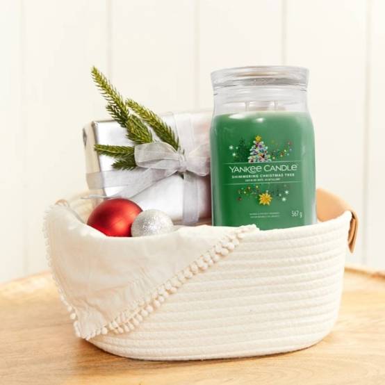 Bougie parfumée Sapin de Noël cire verte H.15.7 cm Ø9.9 cm - Yankee candle - Image 3